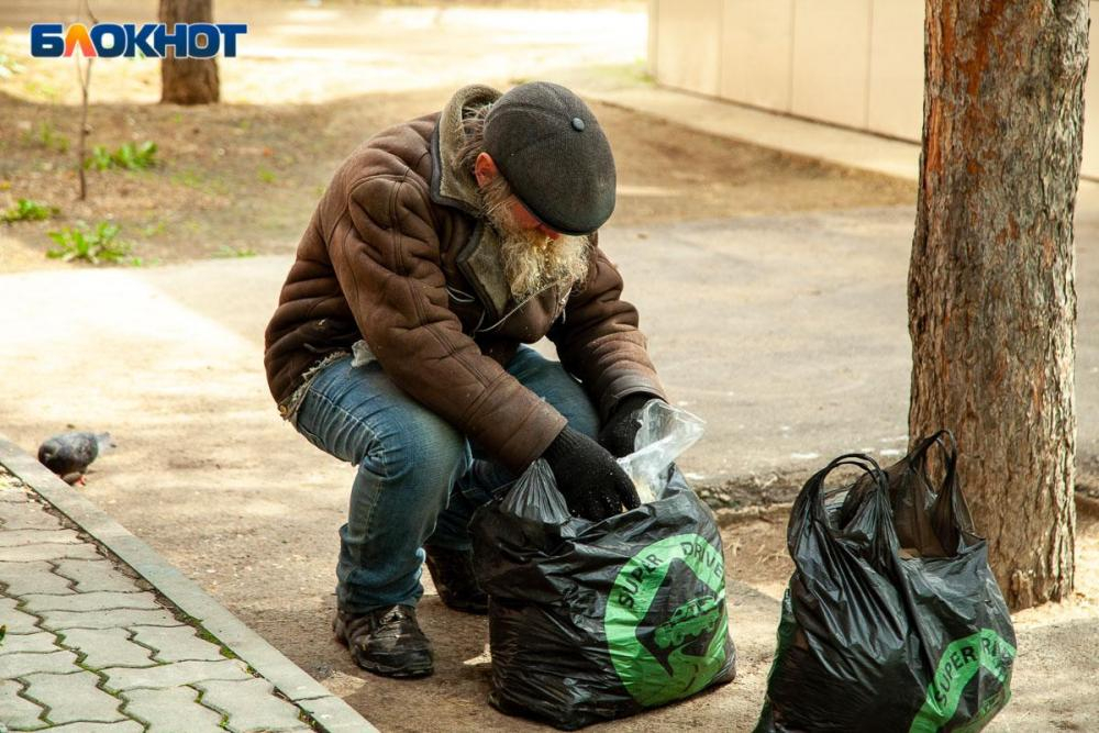 Среднемесячные зарплаты упали в Волгоградской области Среднемесячные зарплаты упали в Волгоградской области