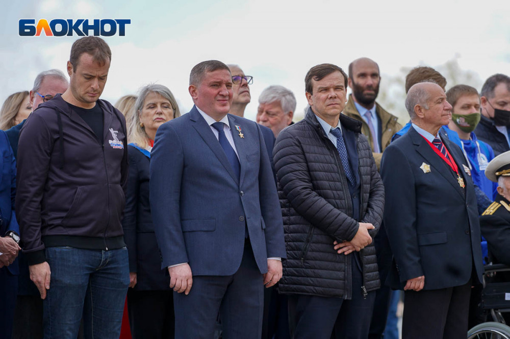 Стало известно, сколько заработал губернатор Волгоградской области за 2020 год Стало известно, сколько заработал губернатор Волгоградской области за 2020 год