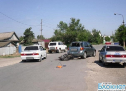 В Волгоградской области скутер столкнулся с легковым автомобилем В Волгоградской области скутер столкнулся с легковым автомобилем