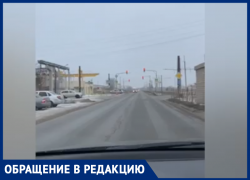 «Светофоры поставили на автодороге, но они как светомузыка - толку нет»,- волжанин пожаловался на неудобство «Светофоры поставили на автодороге, но они как светомузыка - толку нет»,- волжанин пожаловался на неудобство