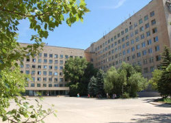 Главврач Волжской горбольницы №1 Александр Анищенко уволен из-за претензий Главврач Волжской горбольницы №1 Александр Анищенко уволен из-за претензий