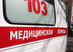 Citroen "вписался" на скорости в "пятнашку" в Волжском Citroen "вписался" на скорости в "пятнашку" в Волжском