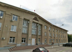 В покровительстве фирме мужа заподозрила прокуратура крупную чиновницу мэрии Волжского В покровительстве фирме мужа заподозрила прокуратура крупную чиновницу мэрии Волжского