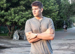 Булатова, подозреваемого в убийстве семьи из Волжского, оставили за решеткой Булатова, подозреваемого в убийстве семьи из Волжского, оставили за решеткой