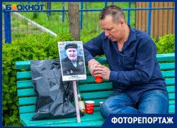 Праздник со слезами на глазах: 9 мая в Волжском в объективе фотографа Праздник со слезами на глазах: 9 мая в Волжском в объективе фотографа