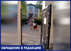 Волжане возмущены огромными очередями в детских поликлиниках Волжане возмущены огромными очередями в детских поликлиниках