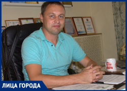 «Юбилей будем отмечать с размахом, как привыкли волжане», - директор ДК «ВГС» Ренат Стаценко «Юбилей будем отмечать с размахом, как привыкли волжане», - директор ДК «ВГС» Ренат Стаценко