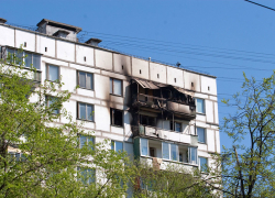 В Волжском горел балкон на улице Пушкина В Волжском горел балкон на улице Пушкина