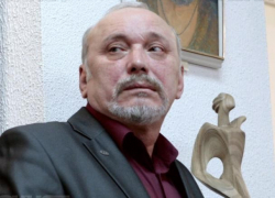 Волжский художник получил большую премию за свое творчество Волжский художник получил большую премию за свое творчество