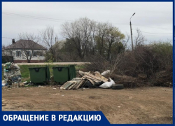 «Между продуктовыми магазинами жители организовали антисанитарийную норму», - волжанин о свалке «Между продуктовыми магазинами жители организовали антисанитарийную норму», - волжанин о свалке