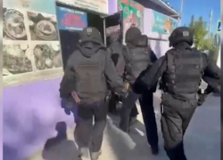 Задержание телефонных мошенников в Волгограде попало на видео Задержание телефонных мошенников в Волгограде попало на видео