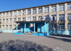 Волжскую школу № 19 планируют капитально отремонтировать за 48,5 млн Волжскую школу № 19 планируют капитально отремонтировать за 48,5 млн