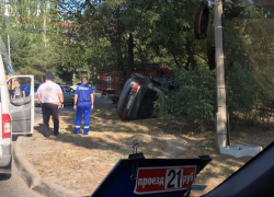 Волжане не смогли проехать перекресток у "Планеталето" Волжане не смогли проехать перекресток у "Планеталето"