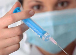 Вакцину в массы: 200 волжан привились от COVID-19 Вакцину в массы: 200 волжан привились от COVID-19