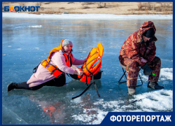 На кромке льда: как журналисты «Блокнот Волжский» рыбаков спасали На кромке льда: как журналисты «Блокнот Волжский» рыбаков спасали