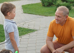 Проникновенным стихом про Волжский удивил зрителей юный чтец Ваня Епифанов Проникновенным стихом про Волжский удивил зрителей юный чтец Ваня Епифанов