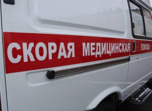Молодую женщину увезли в больницу Волжского после ДТП Молодую женщину увезли в больницу Волжского после ДТП