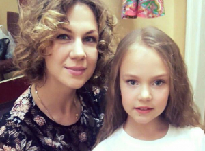 После награждения она спросила у меня: «Мамочка, ты гордишься мной?» - мама Волжской принцессы-2017 После награждения она спросила у меня: «Мамочка, ты гордишься мной?» - мама Волжской принцессы-2017