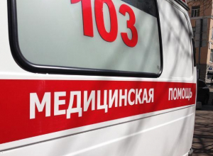 Citroen «вписался» на скорости в «пятнашку» в Волжском Citroen «вписался» на скорости в «пятнашку» в Волжском