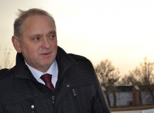Мэр Волжского: «Дорога на Зеленом, как сирота, все хотят ее поиметь, а не позаботиться» Мэр Волжского: «Дорога на Зеленом, как сирота, все хотят ее поиметь, а не позаботиться»