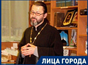 Волжане стали реже появляться на службу в церквях в алкогольном опьянении, - протоиерей Константин Момотов Волжане стали реже появляться на службу в церквях в алкогольном опьянении, - протоиерей Константин Момотов