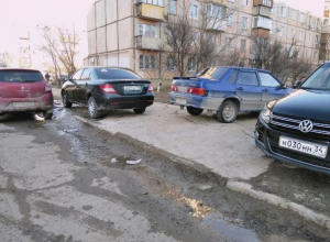 Короли на дорогах в край обнаглели в Волжском Короли на дорогах в край обнаглели в Волжском