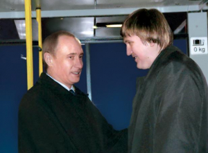 Одиннадцать лет назад Волжский посещал молодой Владимир Путин Одиннадцать лет назад Волжский посещал молодой Владимир Путин