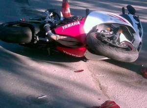 В Волжском сбили 32-летнего байкера на Yamaha В Волжском сбили 32-летнего байкера на Yamaha