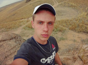 Знаменитый руфер из Волжского покорил новую вершину радиовышки Знаменитый руфер из Волжского покорил новую вершину радиовышки