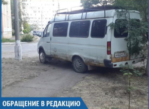 Эгоистичный автохам вынудил волжан топтаться в грязи Эгоистичный автохам вынудил волжан топтаться в грязи