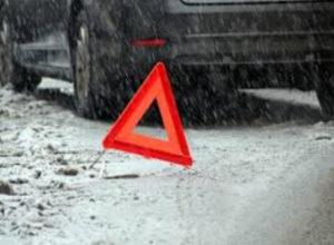 Водитель ВАЗа не уступил дорогу Renault и попал в больницу Водитель ВАЗа не уступил дорогу Renault и попал в больницу