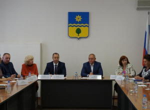 Глава Волжского обсудил с подчиненными подготовку к зиме Глава Волжского обсудил с подчиненными подготовку к зиме