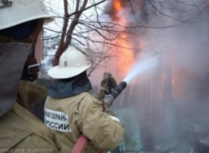 Предновогодний поход в баню закончился пожаром под Волжским Предновогодний поход в баню закончился пожаром под Волжским