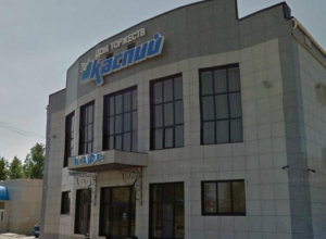 Территорию за кафе «Каспий» в Волжском перекопали в поисках пропавших девушек Территорию за кафе «Каспий» в Волжском перекопали в поисках пропавших девушек