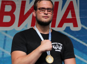 Волжанин стал лучшим спортсменом по армрестлингу в России Волжанин стал лучшим спортсменом по армрестлингу в России