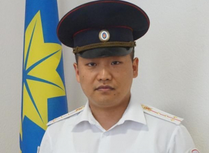 В Волжском наградили равнодушного участкового В Волжском наградили равнодушного участкового
