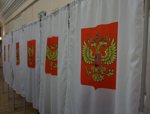 Единороссы заняли больше половины депутатских кресел в Волжской Думе Единороссы заняли больше половины депутатских кресел в Волжской Думе