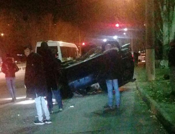 «Перевертыша» в Волжском спасали с помощью эвакуатора «Перевертыша» в Волжском спасали с помощью эвакуатора