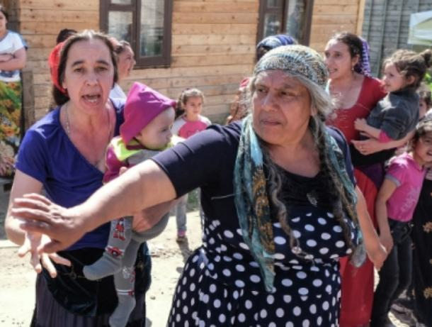 Табор уходит в Волжский Табор уходит в Волжский