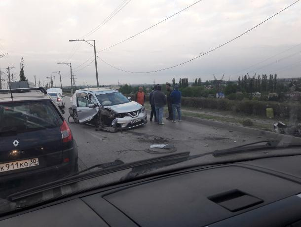дтп на волжской гэс митсубиси дтп на волжской гэс митсубиси