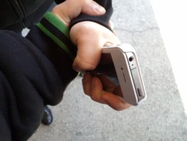 В Волжском по горячим следам задержали ночного охотника за гаджетами В Волжском по горячим следам задержали ночного охотника за гаджетами