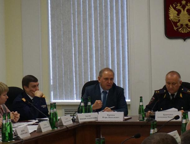Начальник полиции Александр Кравченко оценил работу Волжского Начальник полиции Александр Кравченко оценил работу Волжского