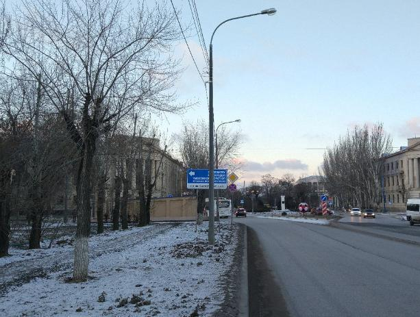 Надоевшую рекламу гостиницы наконец убрали в Волжском Надоевшую рекламу гостиницы наконец убрали в Волжском