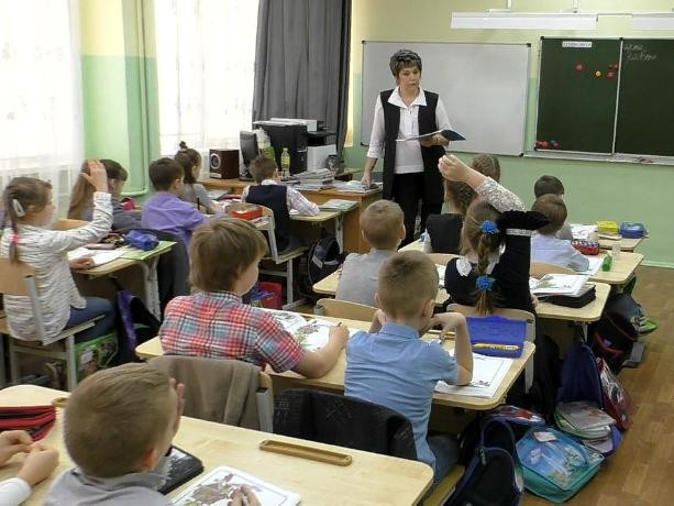 Более 7 тысяч волжских школьников получат продуктовые наборы Более 7 тысяч волжских школьников получат продуктовые наборы