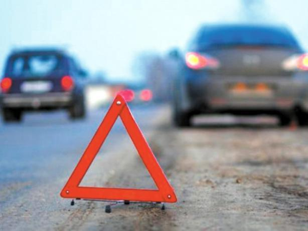 На «Волжской ГЭС» автоледи влетела в опору шлагбаума На «Волжской ГЭС» автоледи влетела в опору шлагбаума
