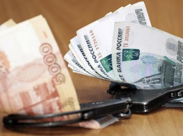 Двое волжан почти 5 лет обманывали страховую компанию Двое волжан почти 5 лет обманывали страховую компанию