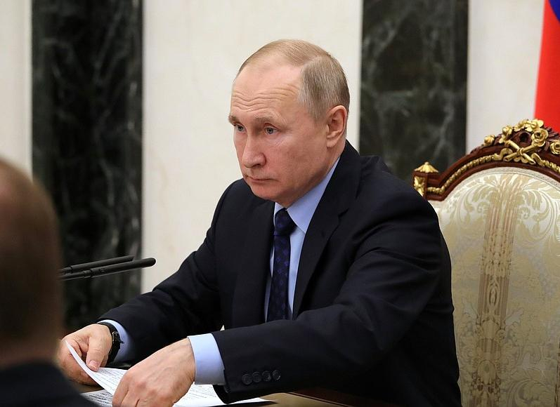 Пандемия нарушает все планы: перенос голосования и нерабочая неделя Пандемия нарушает все планы: перенос голосования и нерабочая неделя