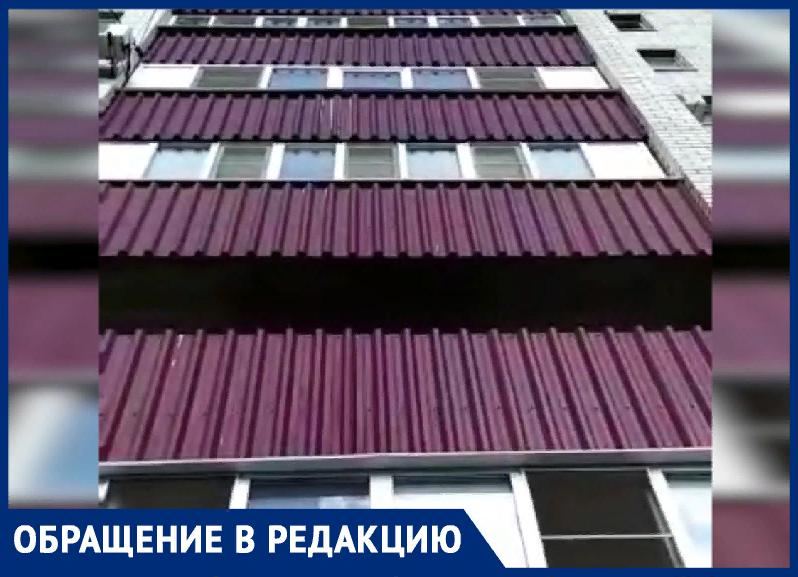 «Каждый день жильцы выбрасывают мусор из окон», - волжанка «Каждый день жильцы выбрасывают мусор из окон», - волжанка