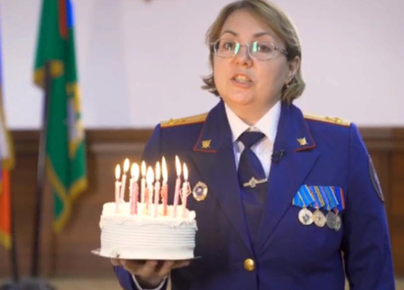 «Тебя ждет серьезное наказание за терроризм»: волжане прокомментировали поздравление следователей с 14-летием «Тебя ждет серьезное наказание за терроризм»: волжане прокомментировали поздравление следователей с 14-летием