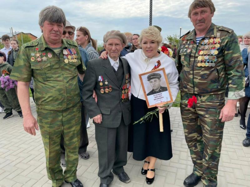 Ирина Гусева не приостановила работу на праздники: депутат встретилась с жителями Волжского Ирина Гусева не приостановила работу на праздники: депутат встретилась с жителями Волжского